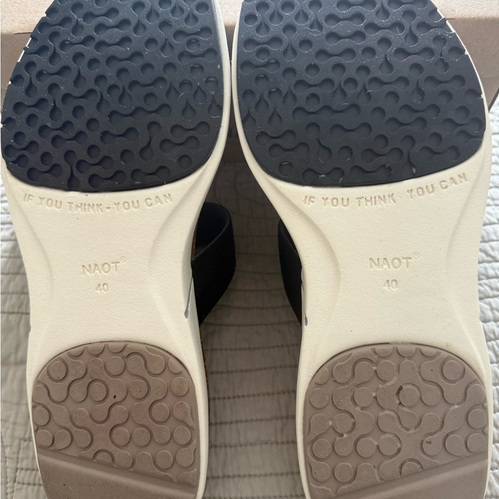Naot Black Calliope Sandal Size 9 NEW in box - Picture 5 of 10